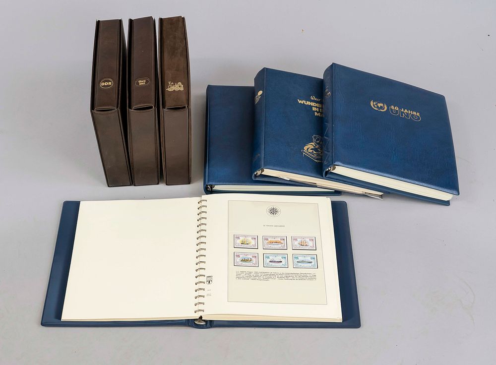 Lot of complete stamp albums, Wal