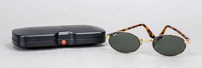 Ray Ban, sunglasses, filigree gold-coloured frame, partially in horn look, with narrow temples 