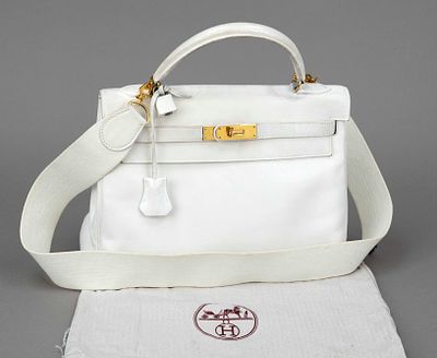 Hermes, Vintage Kelly Bag 32, ivory fine-grained leather, gold-coloured hardware, short central 