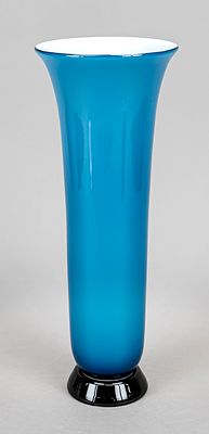 Vase, Italy, late 20th century, designed by Paolo Venini (1895-1959) in 1930 for Venini, Murano 