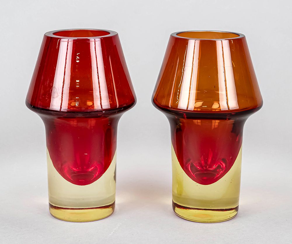 Pair of vases, 1970s, round cylindrical base, body with tapered walls, clear thick-walled glass 