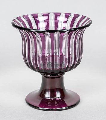 Round table centerpiece, 20th century, round base, wide hollow shaft, curved bowl, clear glass 