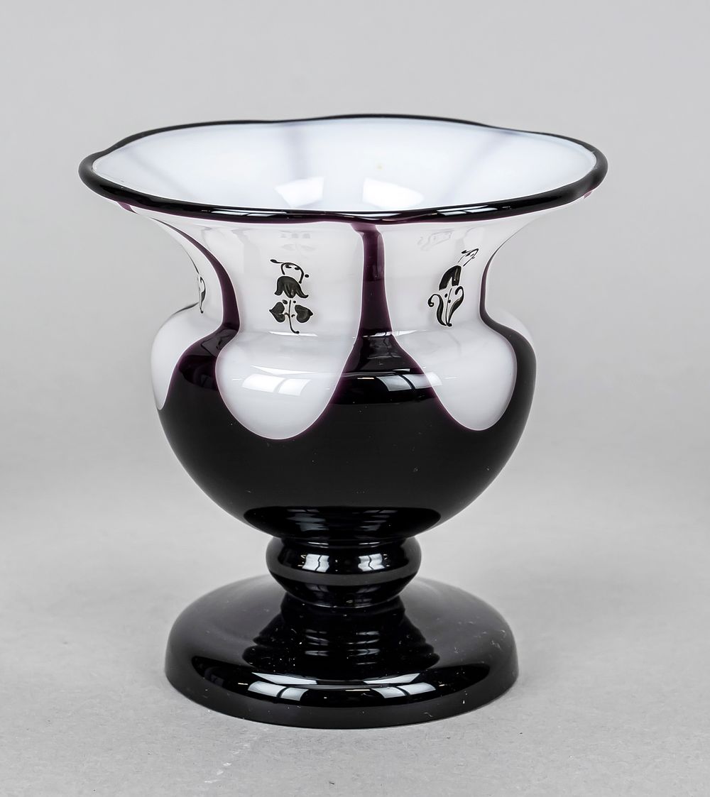 Vase, 20th century, round curved base, fluted shaft, curved body, wide flared rim in flower 