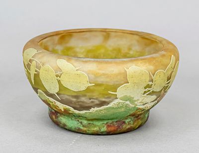 Round bowl/vase, France, around 1920, Daum, Nancy, round base, body with flared wall and 