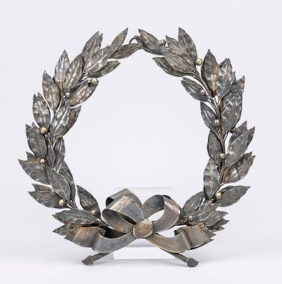 Laurel wreath, around 1910, silver-plated brass. Three-dimensional laurel leaves, held together 