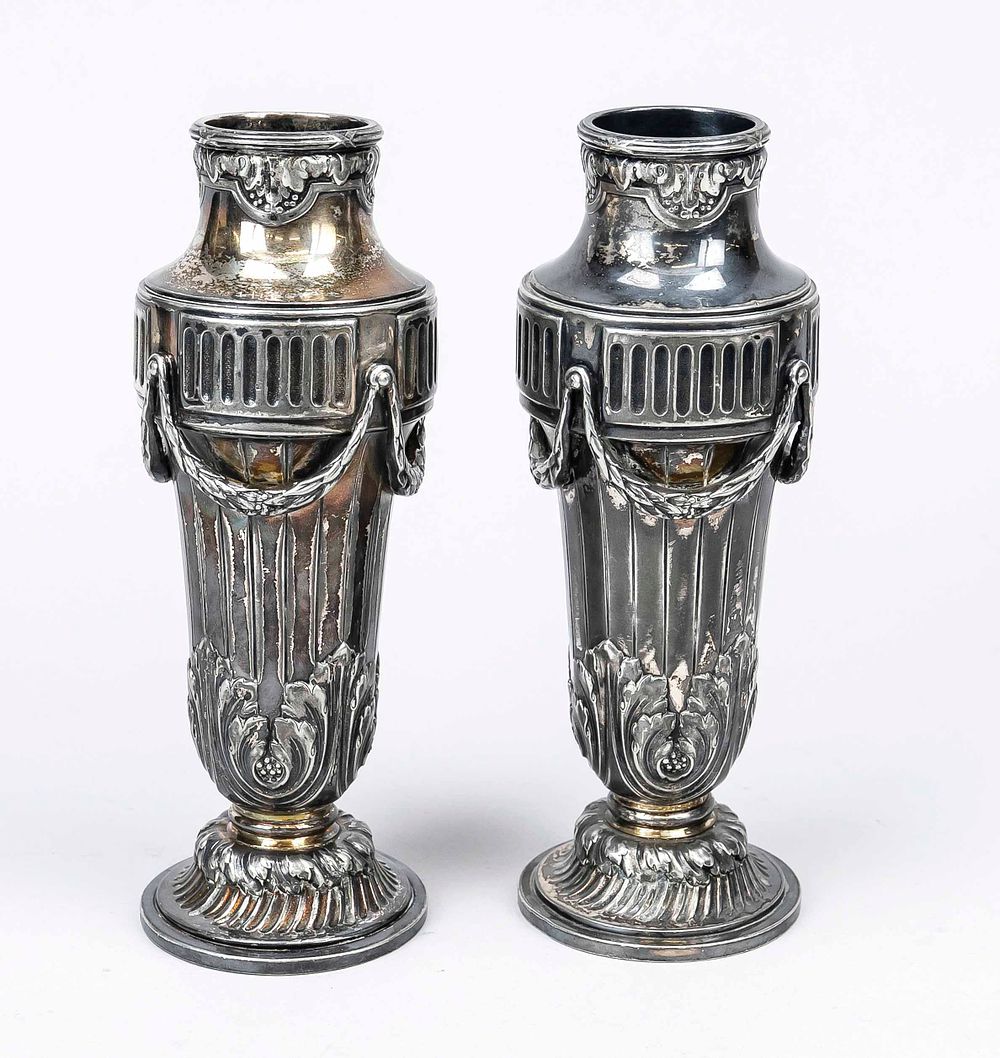 Pair of Christoffle vases, France, 19th century, plated. Round base, classicist decoration with 