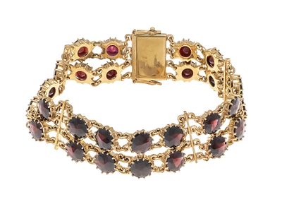 Granat-Armband GG 333/000 mit 30 rund fac. Granaten 6,6 mm, B. 17 mm, Kastenschließe mit 2 