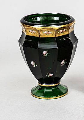 Art Deco vase, Theresienthaler Krystallglasfabrik, marked 1920-35, round base, angular body 
