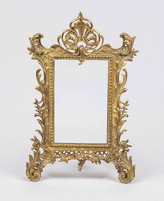 Historismus-Bilderrahmen, Ende 19. Jh., Bronze vergoldet. Durchbrochen gearbeitet mit Rocaillen 