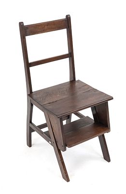 Leiterstuhl um 1900, Buche nussbaumfarbig gebeizt, 91 x 42 x 47 cm