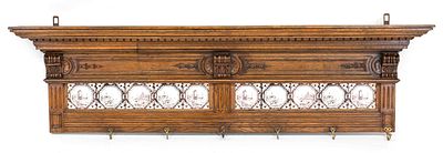 Garderobe mit Ablage um 1880, Eiche, 10 eingelassene Fliesen, ein Haken fehlt, 47 x 180 x 18 cm