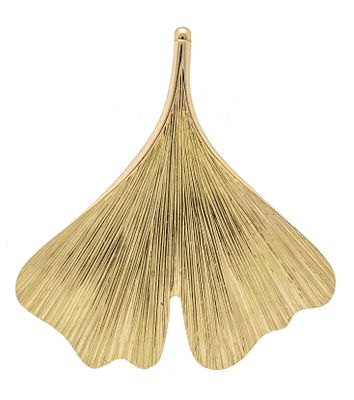 Motif pendant GG 375/000 in the shape of a gingko leaf, L. 36 mm, 1.9 g
