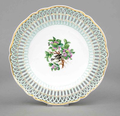 Decorative plate, KPM Berlin, circa 1780, 1st choice, English smooth form with pointed arch 