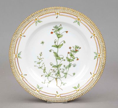 Plate, Royal Copenhagen, marked 1974-78, 1st choice, from the famous Flora Danica service 