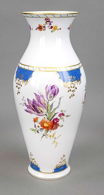 Large baluster vase, KPM Berlin, marked 1962-92, 1st choice, red Reichsapfelmarke, dragon shape 