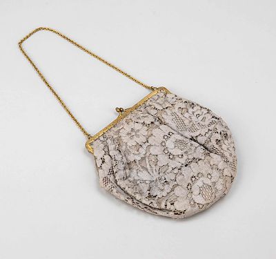 Women's evening bag, late 19th century, textile with brass handle and carrying chain. Body made 