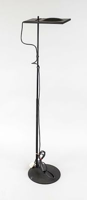 Designer floor lamp, Italy, circa 1980, black lacquered iron. Model Duna Terra by Mario 