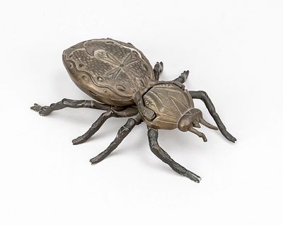 Figurative ashtray, Italy, 2nd half of the 20th century, cast metal with dark patina. Cross 