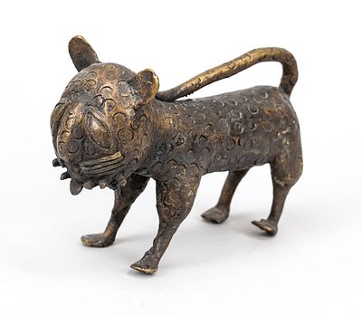 Yellow cast leopard from Benin, Nigeria, 19th/20th century, bronze/brass. Hollow cast, dark 
