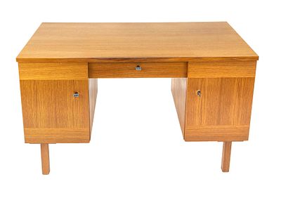 Desk, circa 1970, elm, classic design typical of the period, 77 x 125 x 70 cm