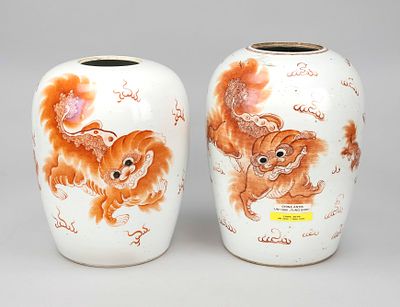 2 lidded vases (without lids) with iron-red Fo lions and calligraphy, China, late 19th century 