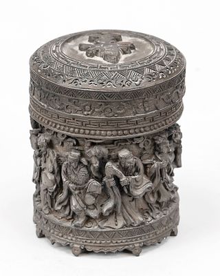 Lidded box, China (probably Canton), probably mass-produced. Circular figurative relief 
