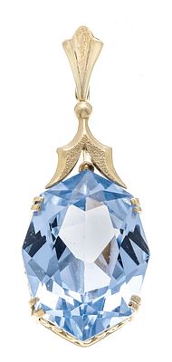 Blue topaz pendant GG 585/000 with a marquise-cut faceted blue topaz 14 x 10 mm, L. 26 mm, 1.7 g