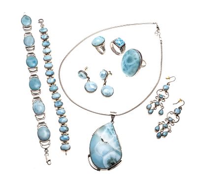 8-piece 925/000 silver Larimar set with Larimar cabochons 58–4 mm, 2 bracelets, 3 rings, 2 