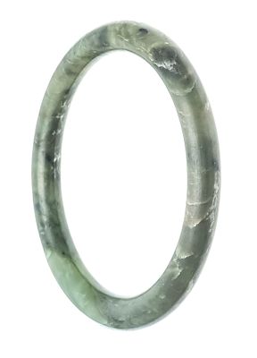Nephrite bangle in marbled dark to light green, opaque, width 7.5 mm, inner circumference 61 mm 