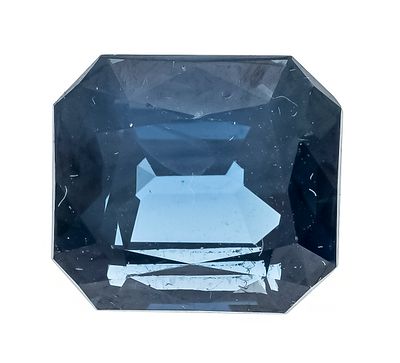 Sapphire 4.40 ct, emerald cut, faceted, in an intense blue, transparent, 9.34 x 8.45 x 5.53 mm 