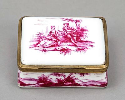 Small lidded box, Edm&eacute; Samson, Paris, 20th century, rectangular shape, slightly domed hinged 