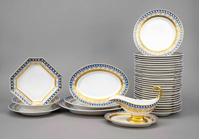 Classical dinner service for 27 people, 34-piece set, KPM Berlin, marks 1830–70, First-grade 