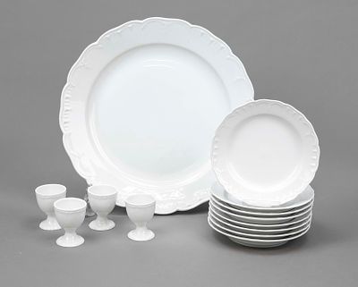 Thirteen pieces, KPM Berlin, marks 1962–92, second-grade, Neuglatt form, white, round serving 