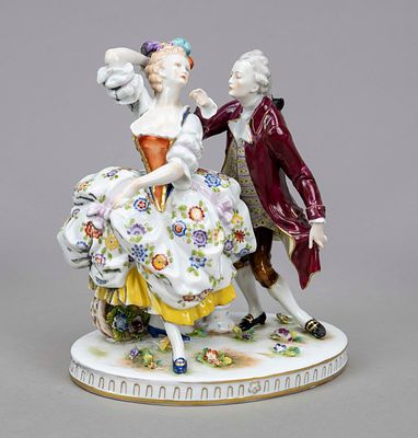 Courting couple, Oldest Volkstedt Porcelain Factory, mark 1915–36, elegant Rococo lady and 