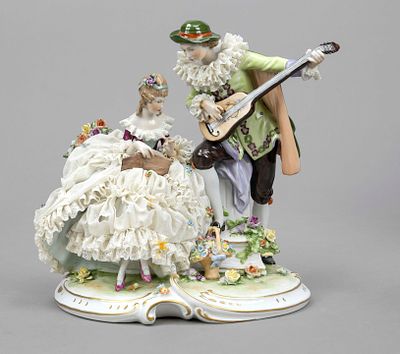 Elegant musical group, Unterwei&szlig;bach, Thuringia, 20th century, elegant lady in a tulle lace 