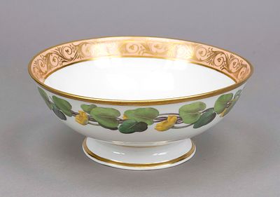 Round bowl, KPM Berlin, c. 1800, first-grade quality, on a round base, exterior with a 