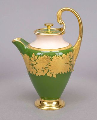 Coffee pot, KPM Berlin, ca. 1800, 1st choice, round base, ovoid body, short spout, swan-neck 
