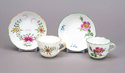 Two mocha cups with saucers, Meissen, Pfeiffer period (1924–28), Deputat, “Neuer Ausschnitt” 