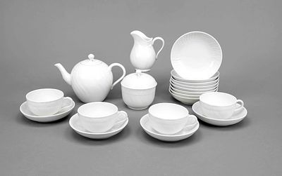 Tea service for twelve people, 30-piece, KPM Berlin, 20th century, second-grade, Neuozier 