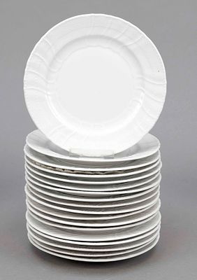 18 dessert plates, KPM Berlin, 20th century, second-grade, Neuozier shape, white, &Oslash; 17 cm