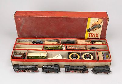 Assortment of Trix Express trains, mid-20th century. Extensive set with 5 locomotives and 
