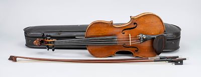 Violin marked “T. Dodd,” England, early 19th century. Label on body: “T. Dodd Violin 