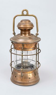 Ship’s lantern with kerosene lamp, England, first half of the 20th century, copper housing with 
