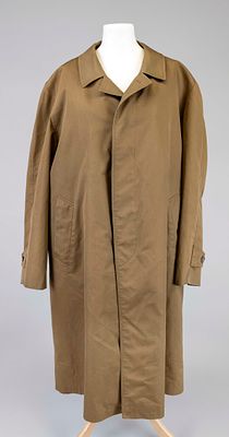 Lined winter trench coat, olive green fabric, removable lining made of black-brown mink with a 