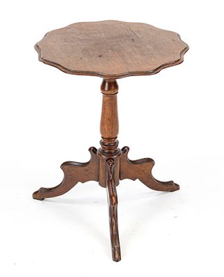 Side table, mid-19th century, mahogany, curved top, H. 56 cm, D. 47 cm