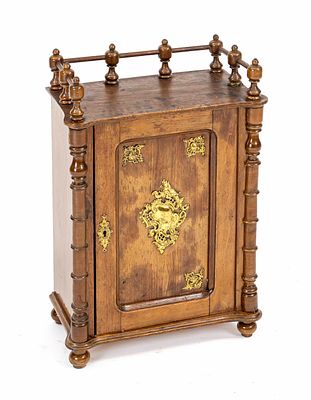 Small Wilhelminian-style decorative cabinet, circa 1880, walnut, door with brass sheet 