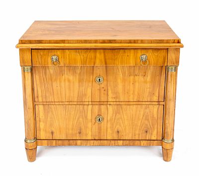 Biedermeier chest of drawers, circa 1820, cherry wood, straight body with three drawers 