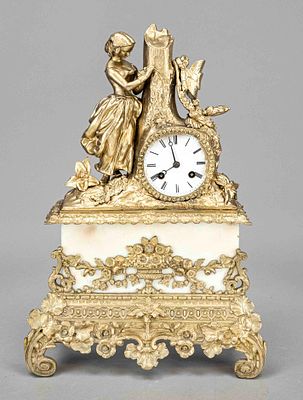 Figurines - Pendulum clock - France, circa 1810, yellow cast metal with gold plating, a woman 