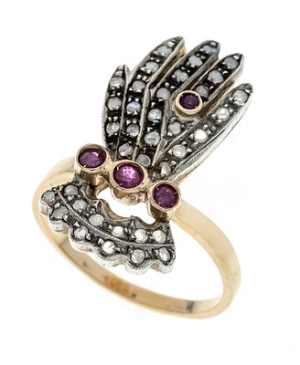 Figurative diamond rose ring GG 500/000 and silver, unhallmarked, assayed, with a ring head in 
