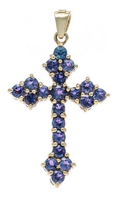 Reversible cross pendant GG 375/000 with 22 round-faceted pink tourmalines 2.5–2.3 mm on the 